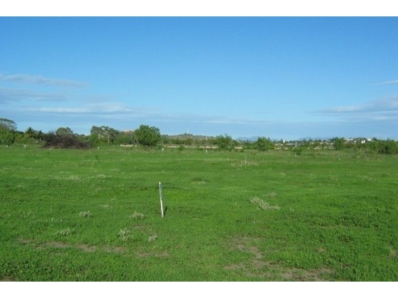 NEW LOTS Ascot Cres Off Betzels Lane, Bowen QLD 4805