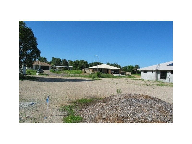 7 Summer Place, Bowen QLD 4805