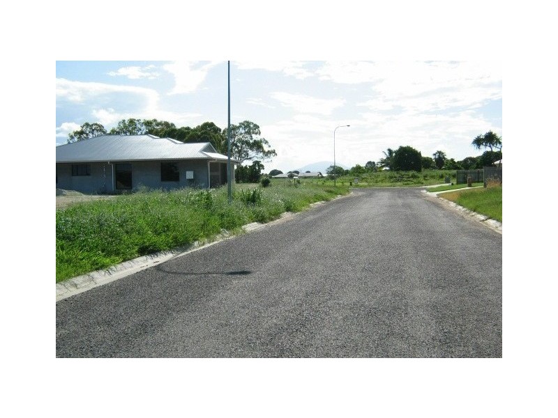 7 Summer Place, Bowen QLD 4805