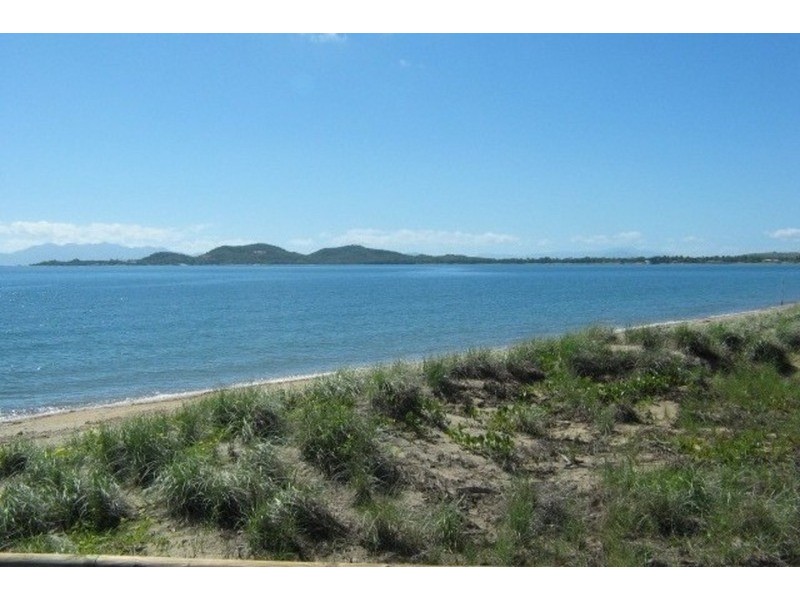 41 Murroona Street, Bowen QLD 4805