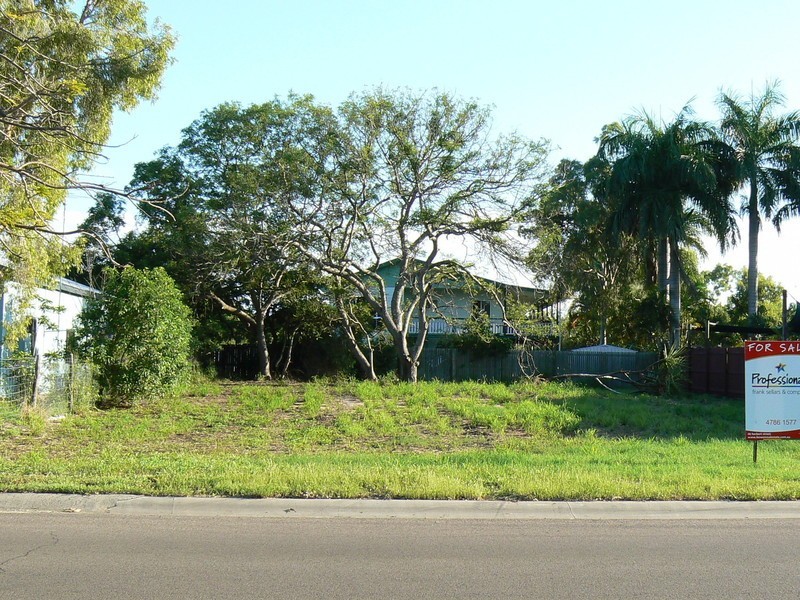 43 Horseshoe Bay Road, Bowen QLD 4805