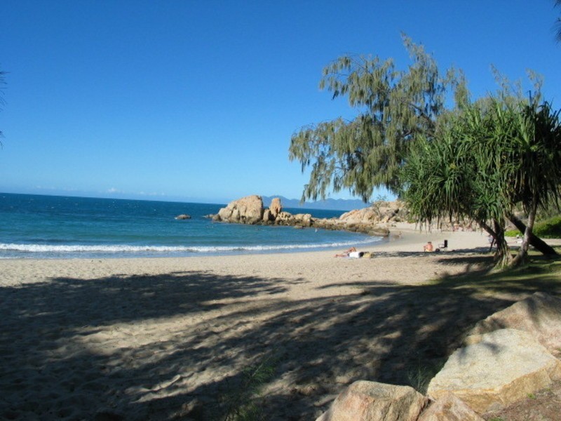 43 Horseshoe Bay Road, Bowen QLD 4805