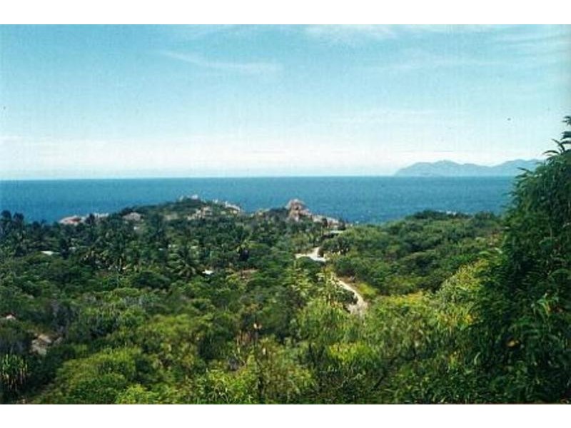 73 Murrays Bay Road, Bowen QLD 4805