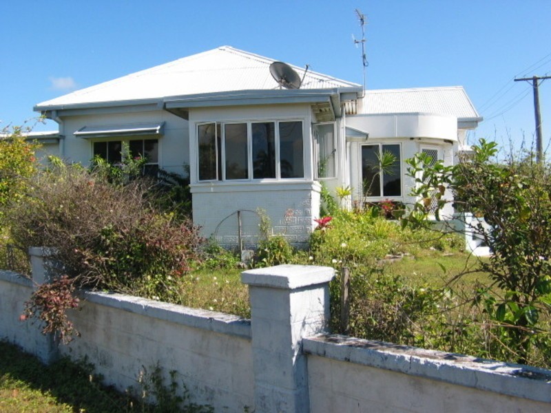61 Esplanade, Queens Beach, Bowen QLD 4805