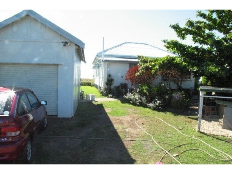 61 Esplanade, Queens Beach, Bowen QLD 4805