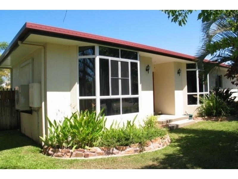 18 Brighton Road, Bowen QLD 4805