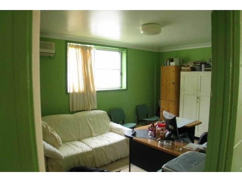 27 Don Street, Bowen QLD 4805