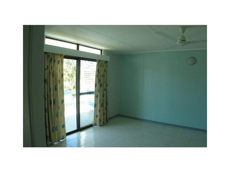 45 Holborne Street, Bowen QLD 4805