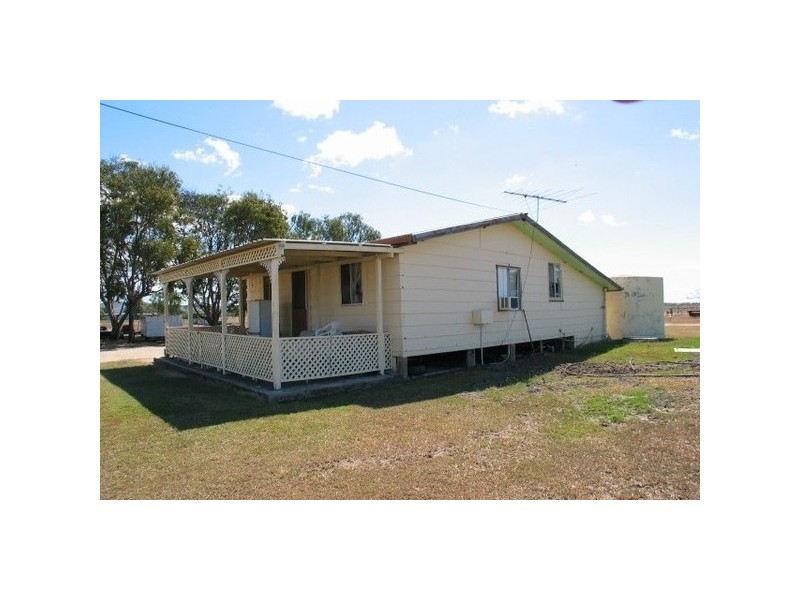 8 Albeitz Road, Bowen QLD 4805