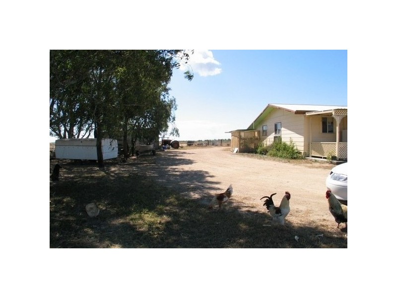 8 Albeitz Road, Bowen QLD 4805