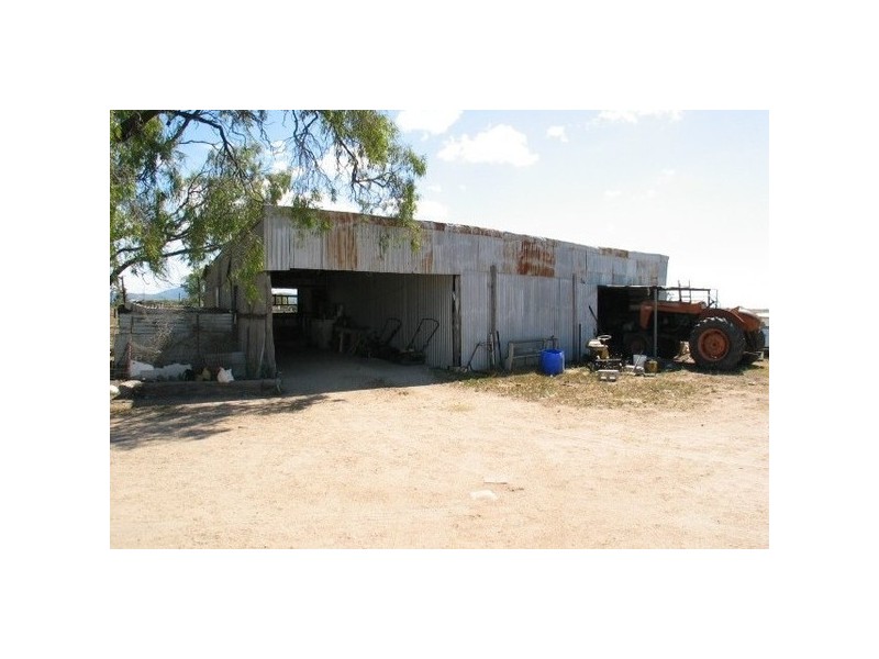8 Albeitz Road, Bowen QLD 4805