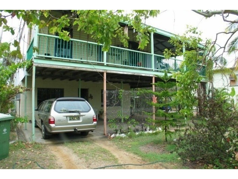 102 Powell Street, Bowen QLD 4805