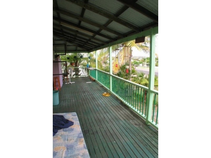 102 Powell Street, Bowen QLD 4805