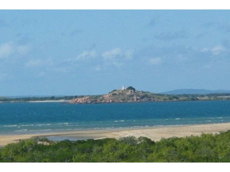 1/2 Lotus Lane, Bowen QLD 4805