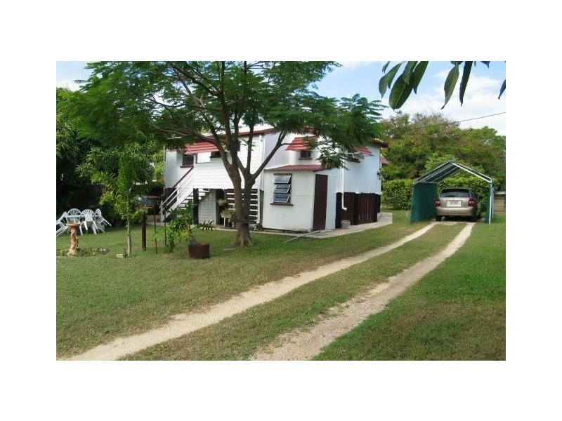 26 Reynolds Street, Bowen QLD 4805