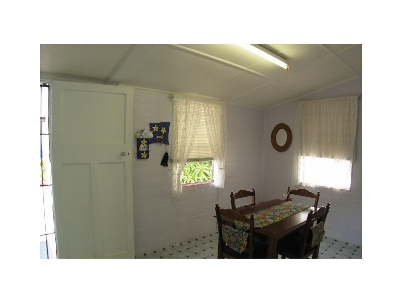 26 Reynolds Street, Bowen QLD 4805