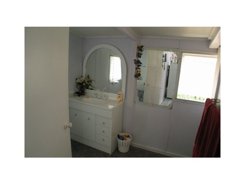 26 Reynolds Street, Bowen QLD 4805