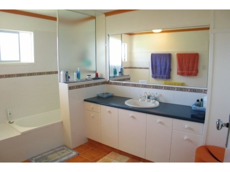 136 Mt Nutt Road, Bowen QLD 4805