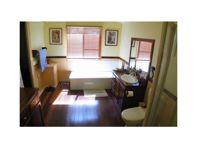 14 Leichhardt Street, Bowen QLD 4805