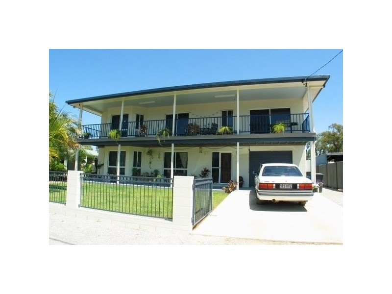 17 Pitcain Avenue, Bowen QLD 4805