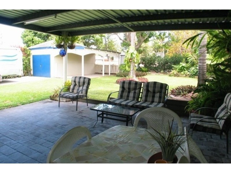 42 Livingstone Street, Bowen QLD 4805