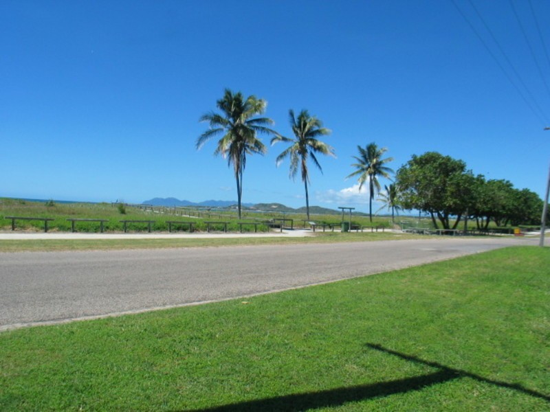 63 Queens Beach Esplanade, Bowen QLD 4805