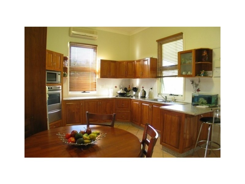 12 Field Street, Bowen QLD 4805