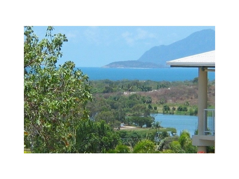 8 Pilcher Place, Bowen QLD 4805