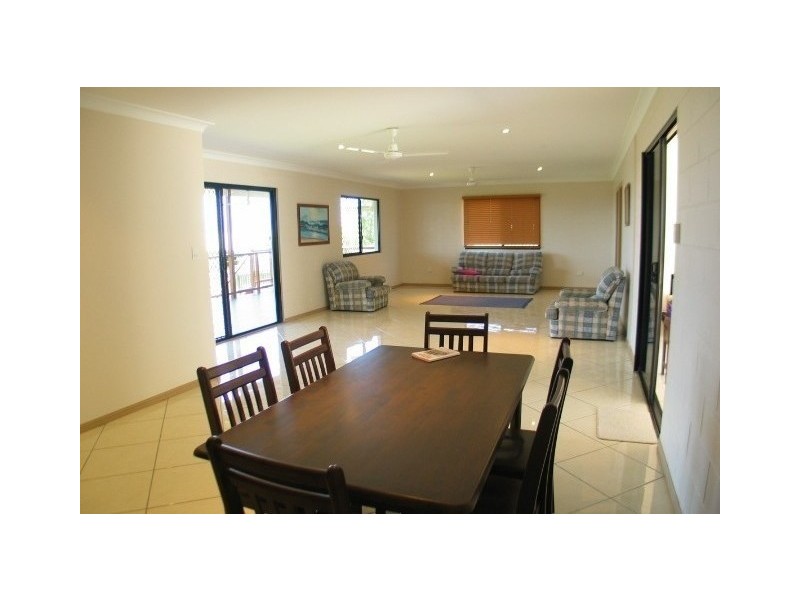 8 Pilcher Place, Bowen QLD 4805