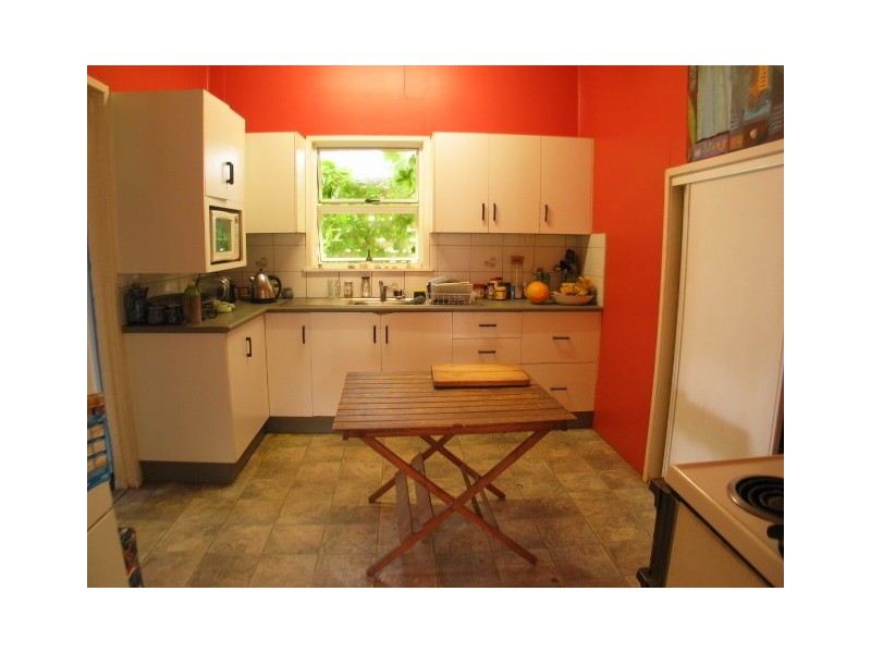 68 Tracey Street, Bowen QLD 4805