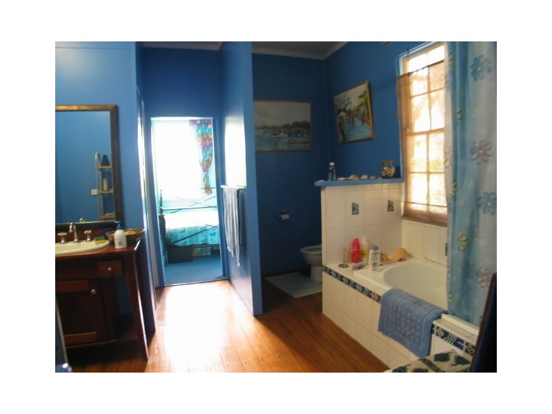 68 Tracey Street, Bowen QLD 4805