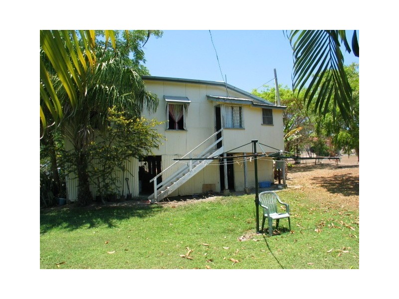 11 Kennedy Street, Bowen QLD 4805