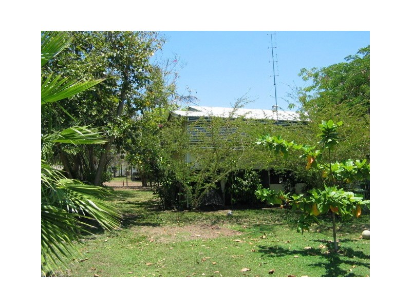 11 Kennedy Street, Bowen QLD 4805