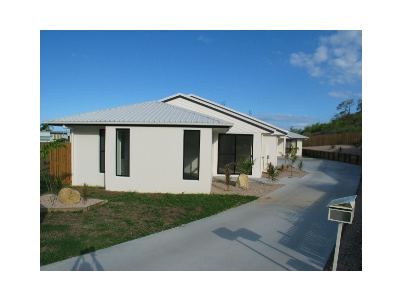 1/2 Allan Place, Bowen QLD 4805