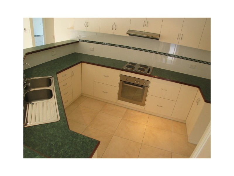 1/2 Allan Place, Bowen QLD 4805