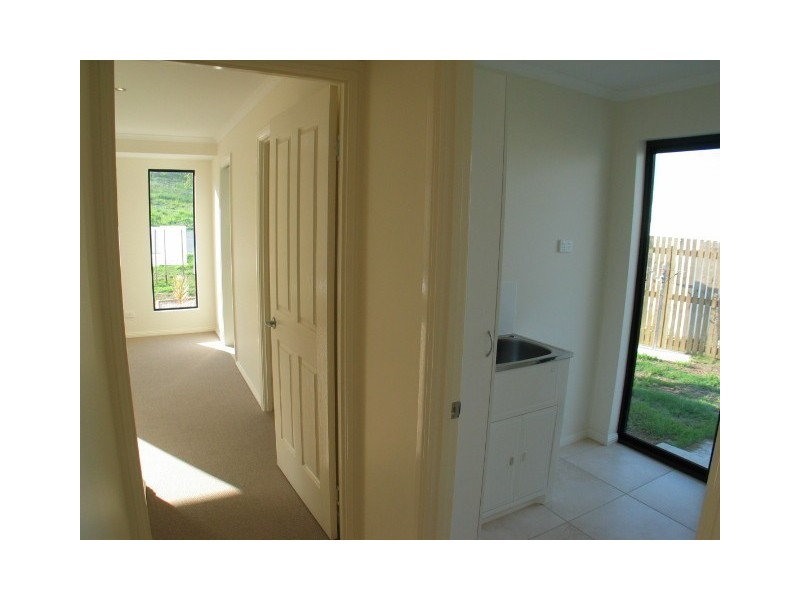 1/2 Allan Place, Bowen QLD 4805