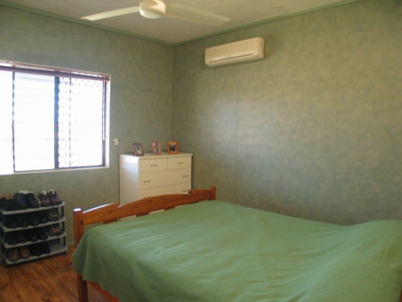 7 Darwen Street, Bowen QLD 4805