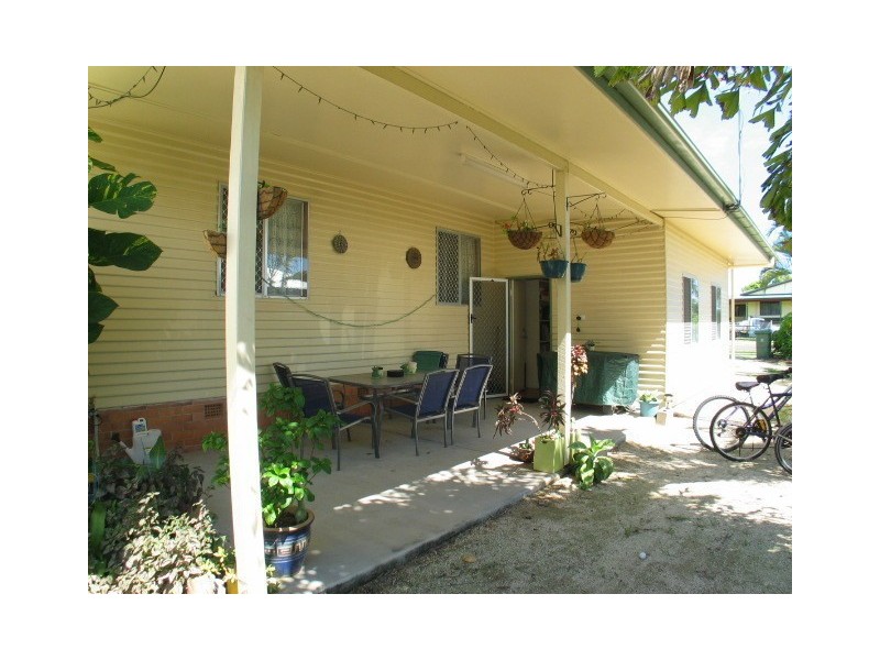 3 Rosshall Street, Bowen QLD 4805