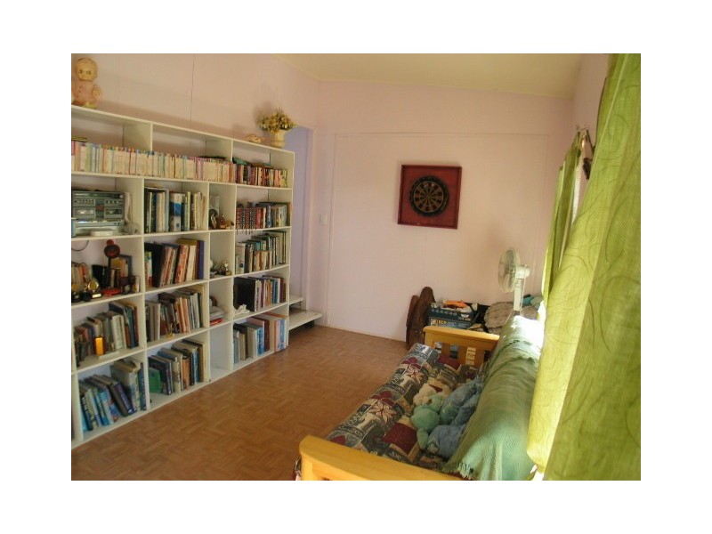 3 Rosshall Street, Bowen QLD 4805