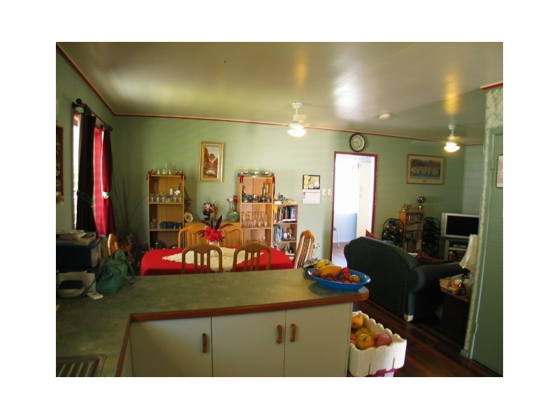 3 Rosshall Street, Bowen QLD 4805