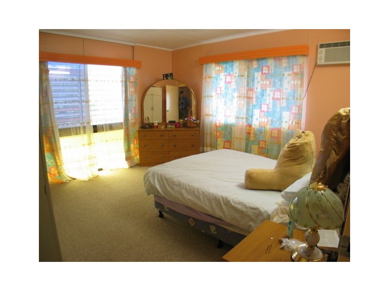 10 McLennan Street, Collinsville QLD 4804