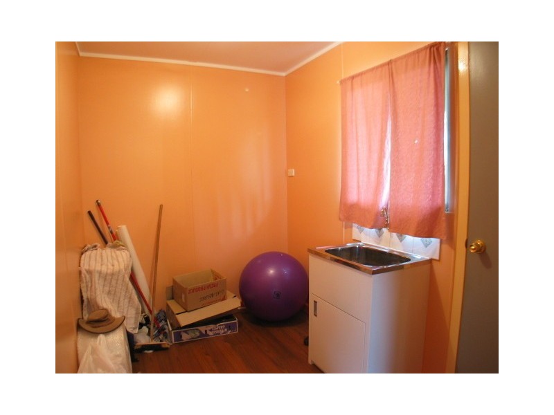 10 McLennan Street, Collinsville QLD 4804