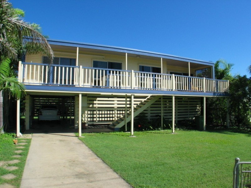16 Daniel Street, Bowen QLD 4805