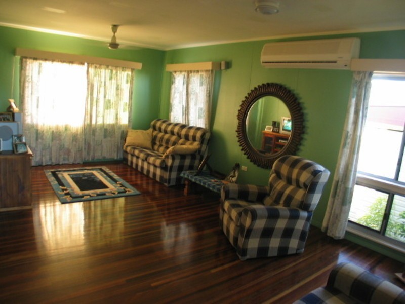 16 Daniel Street, Bowen QLD 4805