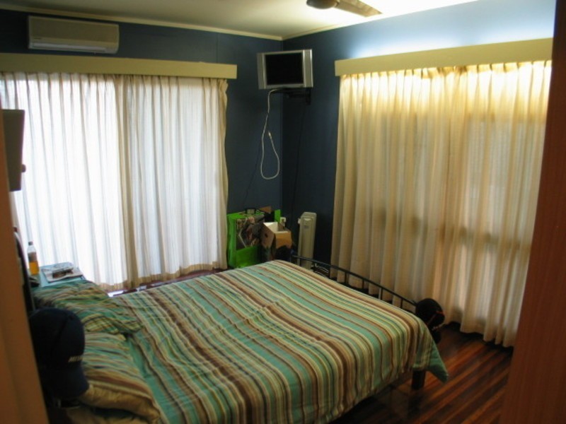 16 Daniel Street, Bowen QLD 4805