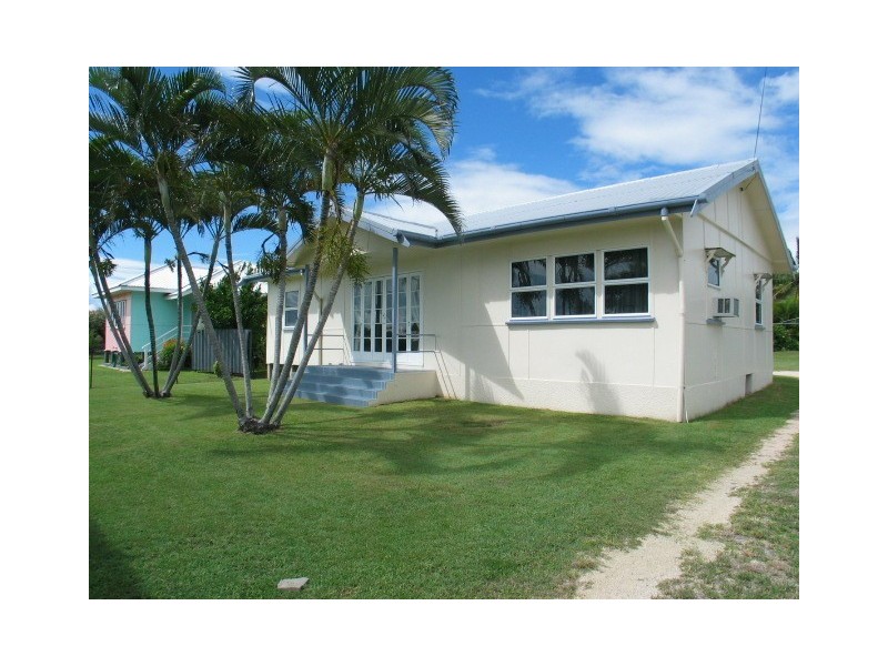 127 Herbert Street, Bowen QLD 4805