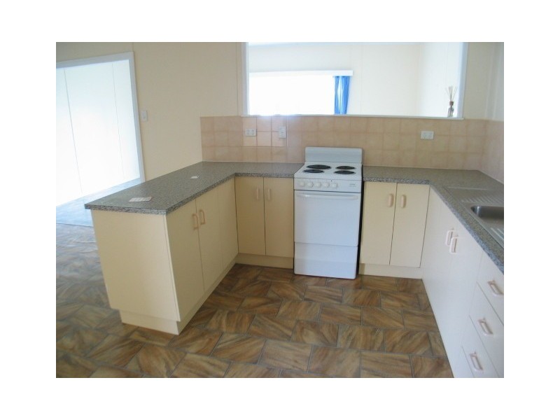 127 Herbert Street, Bowen QLD 4805