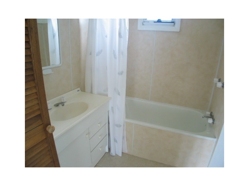 127 Herbert Street, Bowen QLD 4805