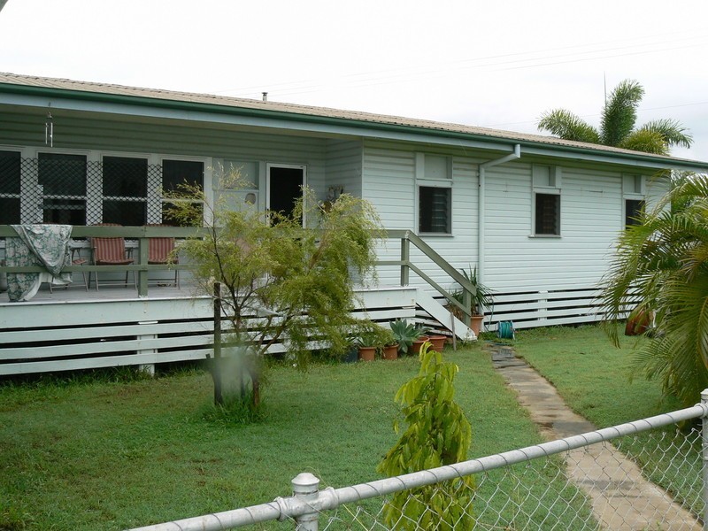 24 Pantall Street, Bowen QLD 4805