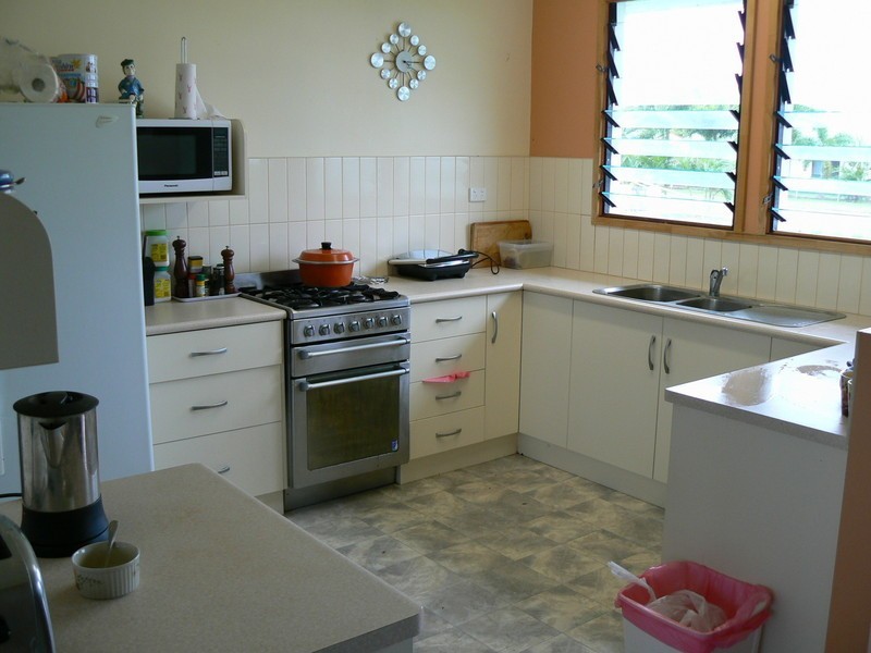 24 Pantall Street, Bowen QLD 4805